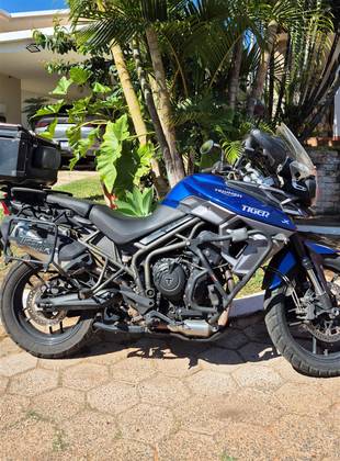 TRIUMPH TIGER 800 XRX TRIUMPH TIGER 800 XRX